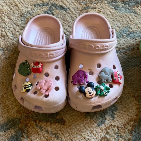 CROCS Other - Kids crocs sz 6/7 with Disney snap ins